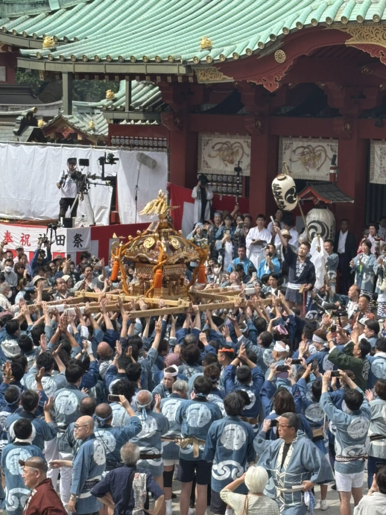 中神田十三ヶ町連合　多町一丁目町会　子ども神輿