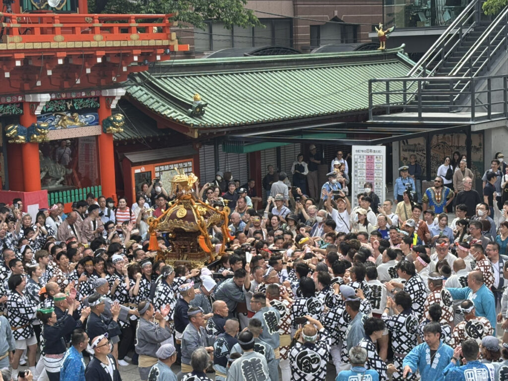 中神田十三ヶ町連合　須田町一丁目南部町会　子ども神輿