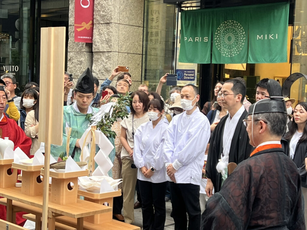 コレド室町前
